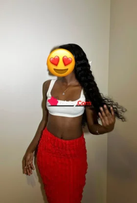 Sarah disponible 😍🌝