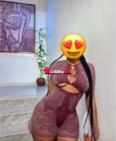 Fraîche et nouvelle fille dans la ville😍❤️