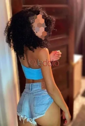 Skinny au jolie forme algébrique et vagin bien et serré 🤤🥒🌶️