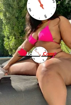 La colombe apoutchou aux grosses fesses , seins moyen fontaine disponible 24/24