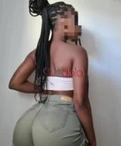 Fille au jolie forme algébrique🤤🥒🌶️