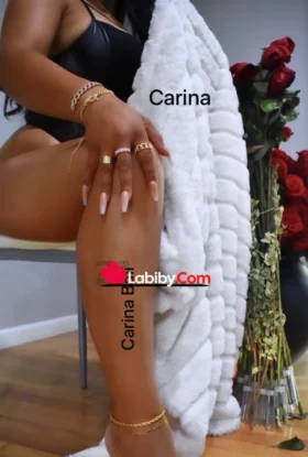 Carina à l'orgasme animal